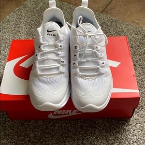 Womens Nike AIR MAX AXIS